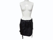 Load image into Gallery viewer, Christian Dior クリスチャンディオール ガリアーノ期 アーカイブ ユーティリティレザースカート ブラック 美品 中古 4b008781