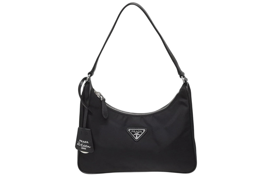 極美品 PRADA プラダ ホーボー ワンショルダー RE-EDITION 2005 トライアングルロゴ ブラック ナイロン シルバー金具 1NE204 中古 4b008878