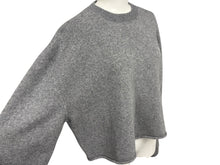 Load image into Gallery viewer, 極美品 MIUMIU ミュウミュウ ニット ロゴ MML804 S232 1XS9 イタリア製 ウール カシミヤ グレー ホワイト サイズ38 中古 4b008883