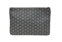 Load image into Gallery viewer, GOYARD ゴヤール セナMM クラッチバッグ ヘリンボーン柄 グレー PVC レザー シルバー金具 美品 中古 4b008888