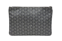 Load image into Gallery viewer, GOYARD ゴヤール セナMM クラッチバッグ ヘリンボーン柄 グレー PVC レザー シルバー金具 美品 中古 4b008889