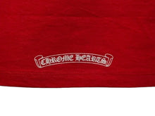 Load image into Gallery viewer, 新品未使用 CHROME HEARTS クロムハーツ ROLLER SKATES FTBL 長袖Tシャツ サイズXS ナンバリング ホースシュー レッド 中古 4b008897