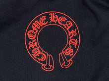 画像をギャラリービューアに読み込む, CHROME HEARTS クロムハーツ パーカー フーディ フローラル ホースシュープリント ネイビー レッド サイズXL 美品 中古 4c069628