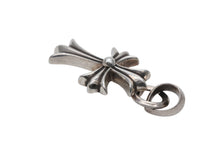 Load image into Gallery viewer, 極美品 CHROME HEARTS クロムハーツ スモールCHクロス ベイル ペンダントトップ 重量21.8g 1991/Sterling刻印 中古 4b008926