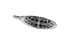 Load image into Gallery viewer, 極美品 CHROME HEARTS クロムハーツ FLORAL CROSS BARRETTE フローラルクロス バレッタ 髪留め 重量約16.6g シルバー925 中古 4b008939