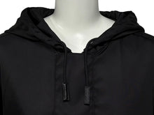 Load image into Gallery viewer, 極美品 PRADA プラダ 20SS ナイロンアノラックジャケット SGB407 S201 I18 FRANK OCEAN着用 トライアングルロゴ ブラック サイズL 中古 4b008952