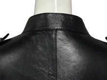 Load image into Gallery viewer, 極美品 CELINE セリーヌ シングルライダース ジャケット 2EH95619V.38NO イタリア製 ラムレザー ブラック シルバー金具 中古 4b009014