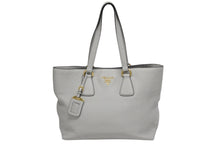 Load image into Gallery viewer, PRADA プラダ トートバッグ ブランドロゴ 1BG043 ルーマニア製 レザー グレー ゴールド金具 美品 中古 4b009063