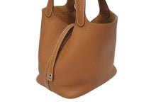 画像をギャラリービューアに読み込む, 極美品 HERMES エルメス ハンドバッグ ピコタンロックPM ゴールド トリヨンクレマンス シルバー金具 Y刻印 中古4b009070