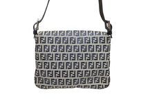 Load image into Gallery viewer, 極美品 FENDI フェンディ ズッキーノ ワンショルダーバッグ イタリア製 キャンバス レザー グレー ネイビー シルバー金具 中古 4b009081