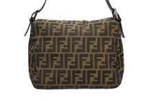 Load image into Gallery viewer, 極美品 FENDI フェンディ マンマバケット ワンショルダーバッグ ズッカ柄 ブラウン キャンバス レザー シルバー金具 中古 4b009111