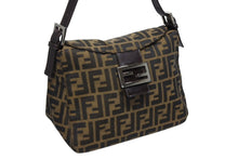 Load image into Gallery viewer, 極美品 FENDI フェンディ マンマバケット ワンショルダーバッグ ズッカ柄 ブラウン キャンバス レザー シルバー金具 中古 4b009111