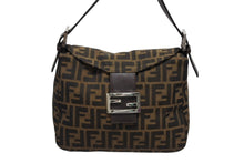 Load image into Gallery viewer, FENDI フェンディ マンマバケット ワンショルダーバッグ 26425 ズッカ柄 ブラウン キャンバス レザー シルバー金具 美品 中古 4b009113