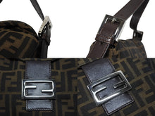 Load image into Gallery viewer, FENDI フェンディ マンマバケット ワンショルダーバッグ 26425 ズッカ柄 ブラウン キャンバス レザー シルバー金具 美品 中古 4b009113