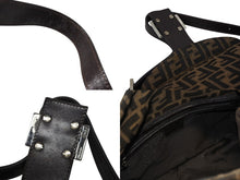 Load image into Gallery viewer, FENDI フェンディ マンマバケット ワンショルダーバッグ 26425 ズッカ柄 ブラウン キャンバス レザー シルバー金具 美品 中古 4b009113