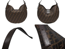 Load image into Gallery viewer, 極美品 FENDI フェンディ ホーボー ワンショルダーバッグ 26729 ズッカ柄 キャンバス レザー ブラウン シルバー金具 中古 4b009114