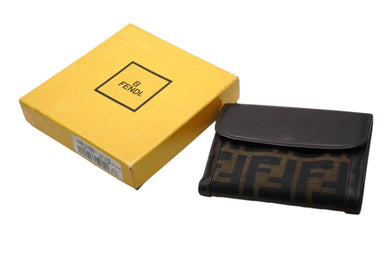 極美品 FENDI フェンディ 二つ折り財布 ズッカ コンパクトウォレット イタリア製 キャンバス レザー ブラウン 中古 4b009182