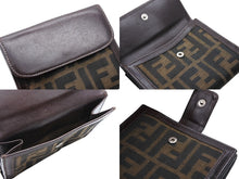 Load image into Gallery viewer, 極美品 FENDI フェンディ 二つ折り財布 ズッカ コンパクトウォレット イタリア製 キャンバス レザー ブラウン 中古 4b009182