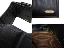 Load image into Gallery viewer, FENDI フェンディ ズッカ柄 三つ折り財布 コンパクトウォレット イタリア製 キャンバス レザー ブラウン ゴールド金具 美品 中古 4b009185