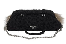Load image into Gallery viewer, 極美品 PRADA プラダ 2WAYバッグ 5083 トライアングルロゴプレート ナイロン ファー ブラック シルバー金具 中古 4b009196