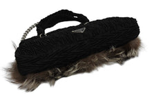 Load image into Gallery viewer, 極美品 PRADA プラダ 2WAYバッグ 5083 トライアングルロゴプレート ナイロン ファー ブラック シルバー金具 中古 4b009196