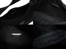 Load image into Gallery viewer, 極美品 PRADA プラダ ホーボー ハンドバッグ ワンショルダーバッグ MV515 トライアングルロゴ ナイロン ブラック 中古 4b009221