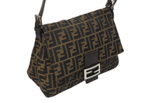 Load image into Gallery viewer, FENDI フェンディ マンマバケット ショルダーバッグ ズッカ柄 コットンキャンバス レザー ブラウン シルバー金具 美品 中古 4b009231