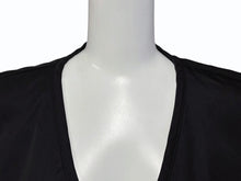 Load image into Gallery viewer, 極美品 PRADA プラダ Re-Nylon リナイロン ベスト SGC261 サイズ56 トライアングルロゴ ブラック 中古 4b009251