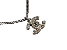 画像をギャラリービューアに読み込む, CHANEL シャネル ココマーク ネックレス 重量約5g F13V刻印 全長約43cm メタル ラインストーン クリア シルバー 美品 中古 4b009278