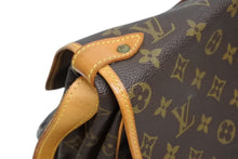 画像をギャラリービューアに読み込む, LOUIS VUITTON ルイヴィトン ソミュール35 ショルダーバッグ モノグラム M42254 PVC ヌメ革 ブラウン ゴールド金具 美品 中古 4b009330