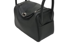 Load image into Gallery viewer, 新品未使用 HERMES エルメス ハンドバッグ リンディミニ カーキ シルバー金具 ヴォースイフト W刻印 中古 4b009364