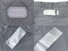 Load image into Gallery viewer, 極美品 Christian Dior クリスチャンディオール 24SS キルティング コーチジャケット 313C509AA106 サイズ56 グレー 中古 4b009411