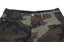 Load image into Gallery viewer, 極美品 CHROME HEARTS クロムハーツ Devil Dog Shorts デビルドッグ カーゴショーツ サイズ31 CHクロスパッチ カモフラ柄 中古 4b009472