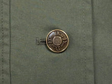 Load image into Gallery viewer, Christian Dior クリスチャンディオール ノースリーブジャケット 3P12022040 サイズ38 ラインストーン カーキ ガリアーノ期 美品 中古 4b009568