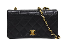 Load image into Gallery viewer, 極美品 CHANEL シャネル フルフラップ ミニマトラッセ19 Sチェーンショルダーバッグ 1番台 ラムスキン ココマーク ゴールド金具 中古 4b009612