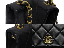 Load image into Gallery viewer, 極美品 CHANEL シャネル フルフラップ ミニマトラッセ19 Sチェーンショルダーバッグ 1番台 ラムスキン ココマーク ゴールド金具 中古 4b009612