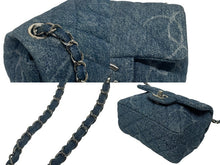 Load image into Gallery viewer, 極美品 CHANEL シャネル ミニマトラッセ16 Sフラップ Sチェーンショルダーバッグ 30番台 デニム ココマーク シルバー金具 中古 4b009614