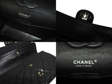 Load image into Gallery viewer, 極美品 CHANEL シャネル マトラッセ25 Wフラップ Wチェーンショルダーバッグ AO1112 13番台 キャビアスキン シルバー金具 中古 4b009616