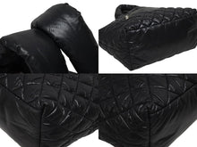 Load image into Gallery viewer, 極美品 CHANEL シャネル コココクーン スモールトート ハンドバッグ A48610 17番台 ココマーク ブラック シルバー金具 中古 4b009618