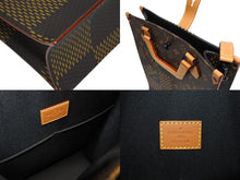 Load image into Gallery viewer, 極美品 LOUIS VUITTON ルイヴィトン NIGO LVスクエアード トートバッグ N40355 ブラウン PVC レザー ブラック金具 中古 4b009628