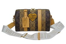 Load image into Gallery viewer, 極美品 LOUIS VUITTON ルイヴィトン シティ キーポル NIGO ショルダーバッグ M45963 モノグラムストライプ 中古 4b009629