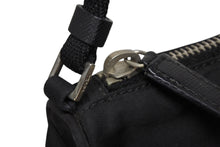 Load image into Gallery viewer, PRADA プラダ ハンドバッグ アクセサリーポーチ トライアングルロゴ イタリア製 ナイロン ブラック シルバー金具 美品 中古 4b009645