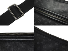 Load image into Gallery viewer, LOUIS VUITTON ルイヴィトン モノグラム エクリプス オディセ メッセンジャーPM ショルダーバッグ M44223 ブラック 美品 中古 4b009676