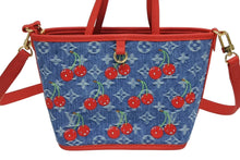 Load image into Gallery viewer, 新品未使用 LOUIS VUITTON ルイヴィトン 村上隆 LV × TM ネヴァーフルインサイドアウトBB トートバッグ M14997 モノグラムデニムチェリー ブルー レッド 中古 4b009710