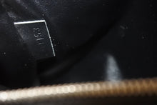 Load image into Gallery viewer, 極美品 LOUIS VUITTON ルイヴィトン ハンドポーチ トワレ ポーチ ダミエグラフィット N47625 ブラック シルバー金具 中古 4b009729