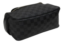 Load image into Gallery viewer, 極美品 LOUIS VUITTON ルイヴィトン ハンドポーチ トワレ ポーチ ダミエグラフィット N47625 ブラック シルバー金具 中古 4b009729
