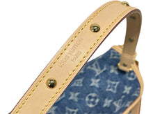 Load image into Gallery viewer, 新品未使用 LOUIS VUITTON ルイヴィトン バッグ ディアヌ ショルダーバッグ M13070 モノグラムデニム ブルー ゴールド金具 中古 4b009760
