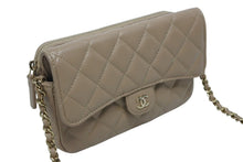 Load image into Gallery viewer, 極美品 CHANEL シャネル フラップフォンケース チェーンウォレット AP2096 ココマーク キャビアスキン ベージュ ランダム番台 中古 4b009799