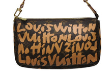 Load image into Gallery viewer, LOUIS VUITTON ルイヴィトン ポシェットアクセソワ―ル ポーチ M92193 モノグラム グラフィティ ブラウン PVC 美品 中古 4b009857