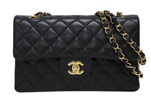 Load image into Gallery viewer, 極美品 CHANEL シャネル チェーンショルダーバッグ マトラッセ23 Wフラップラップ ラムスキン ブラックゴールド 13番台 中古 4b009859